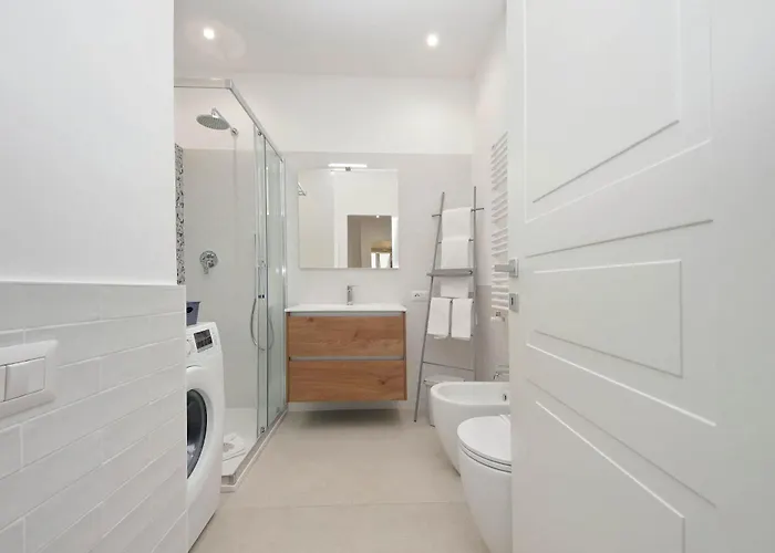 Welcome In Vatican Vista With Balcony *