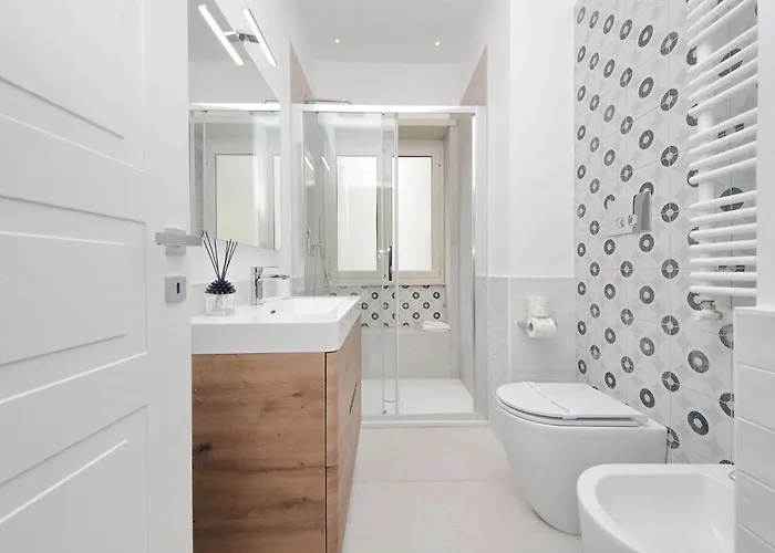 Daire Welcome In Vatican Vista With Balcony *