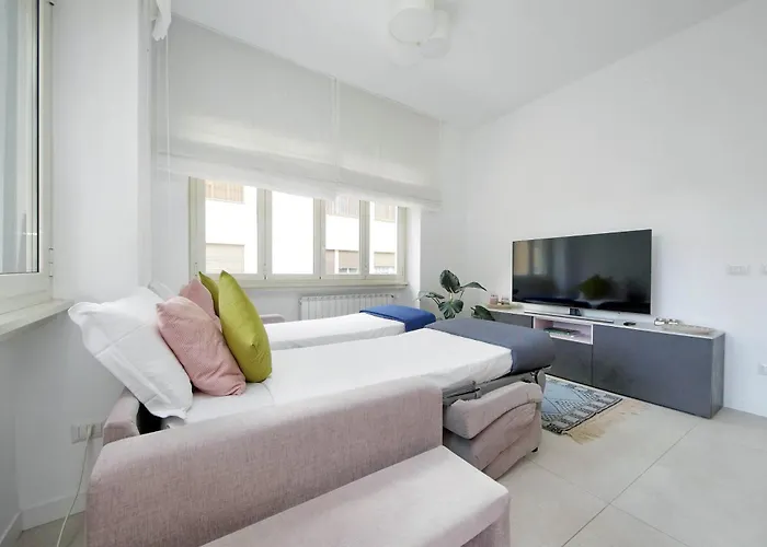 Daire Welcome In Vatican Vista With Balcony *