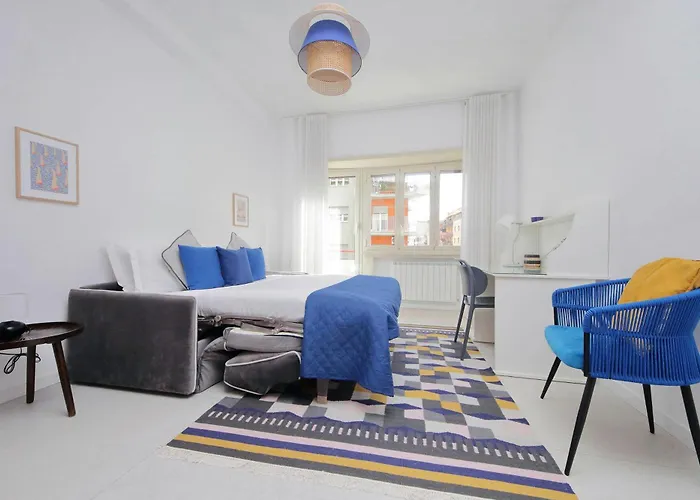 Daire Welcome In Vatican Vista With Balcony *