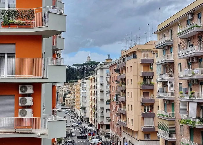 Welcome In Vatican Vista With Balcony Daire